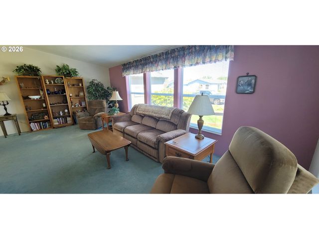 3220 CRESCENT Ave 62, Eugene, OR 97408