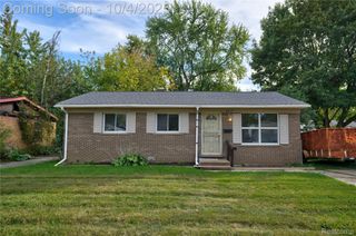 2017 Chateau Drive, Flint, MI 48504
