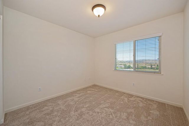 1954 Horseshoe Glen Cir, Folsom, CA 95630