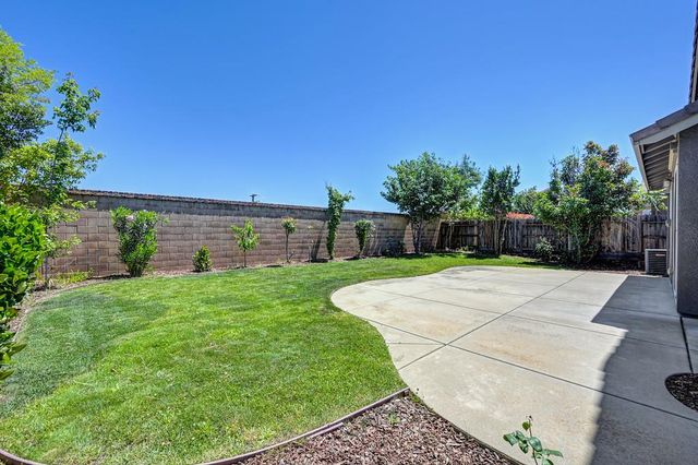 1954 Horseshoe Glen Cir, Folsom, CA 95630