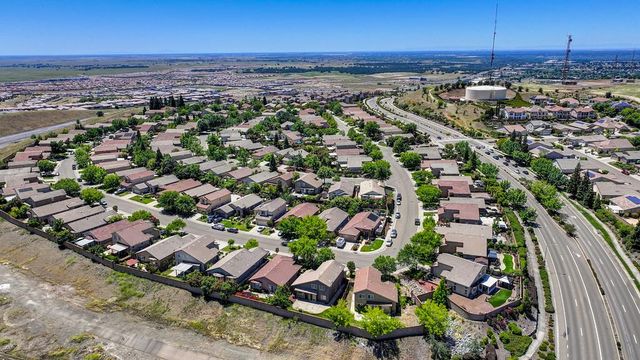 1954 Horseshoe Glen Cir, Folsom, CA 95630