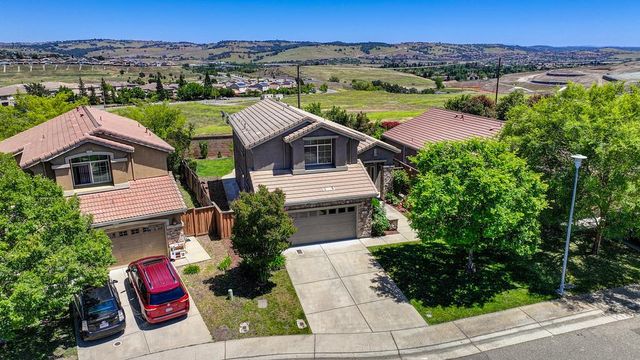 1954 Horseshoe Glen Cir, Folsom, CA 95630