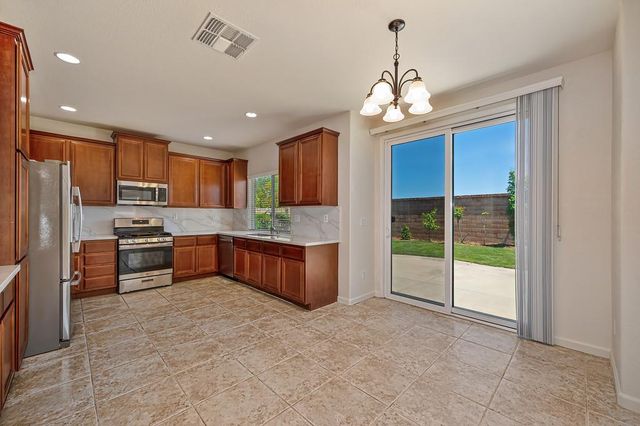 1954 Horseshoe Glen Cir, Folsom, CA 95630