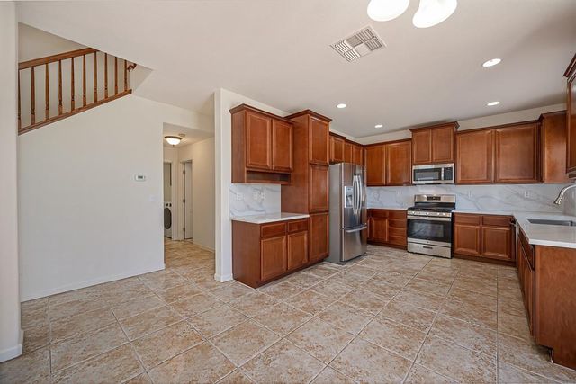 1954 Horseshoe Glen Cir, Folsom, CA 95630