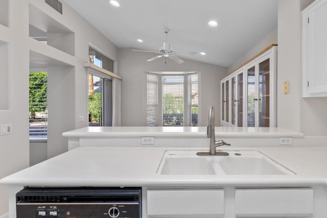 78410 Prairie Flower Drive, Palm Desert, CA 92211