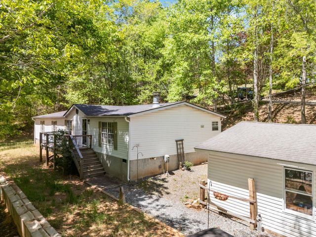 25 Weaver Lane, Black Mountain, NC 28711