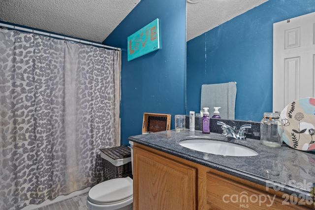 25 Weaver Lane, Black Mountain, NC 28711