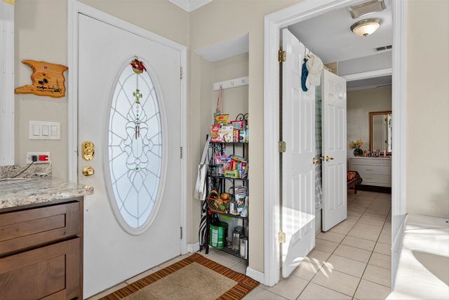 229 Dondanville Rd, St Augustine, FL 32080