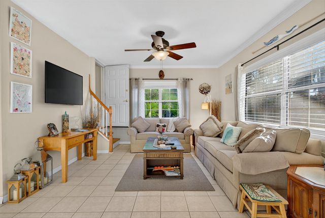 229 Dondanville Rd, St Augustine, FL 32080