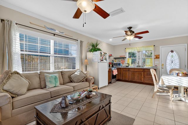 229 Dondanville Rd, St Augustine, FL 32080