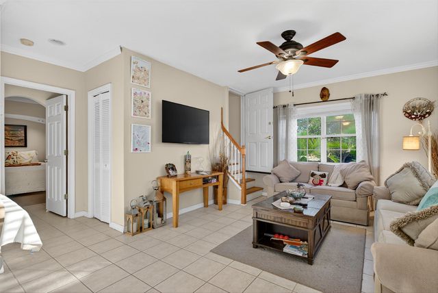 229 Dondanville Rd, St Augustine, FL 32080