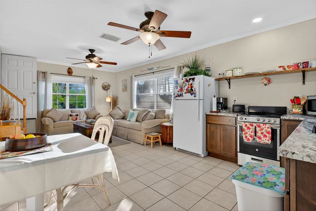 229 Dondanville Rd, St Augustine, FL 32080