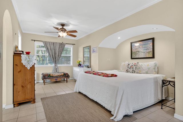 229 Dondanville Rd, St Augustine, FL 32080