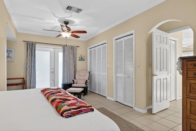 229 Dondanville Rd, St Augustine, FL 32080