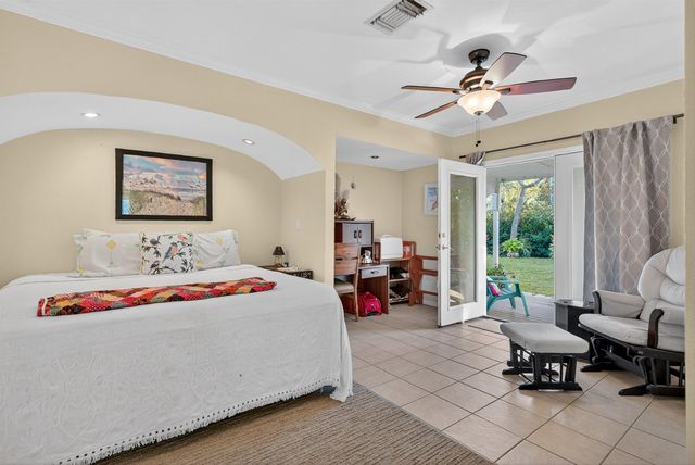 229 Dondanville Rd, St Augustine, FL 32080