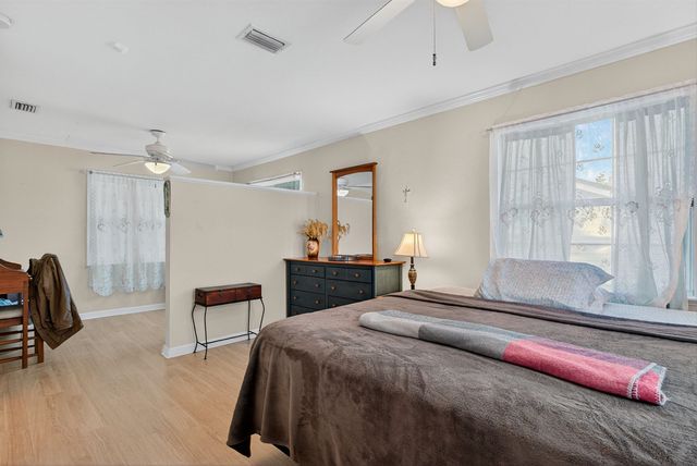 229 Dondanville Rd, St Augustine, FL 32080