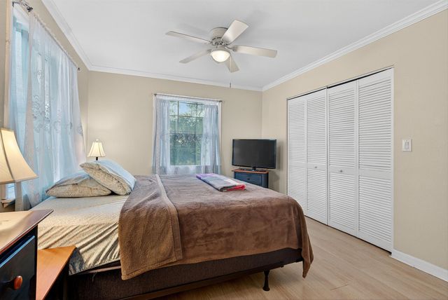 229 Dondanville Rd, St Augustine, FL 32080