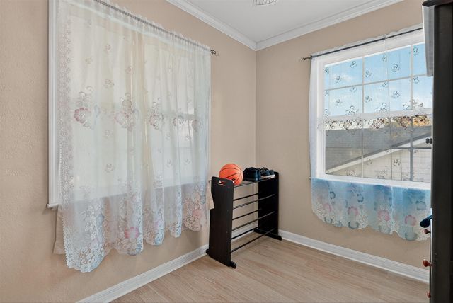 229 Dondanville Rd, St Augustine, FL 32080