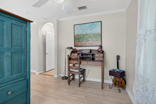 229 Dondanville Rd, St Augustine, FL 32080