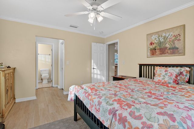 229 Dondanville Rd, St Augustine, FL 32080