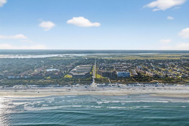 229 Dondanville Rd, St Augustine, FL 32080