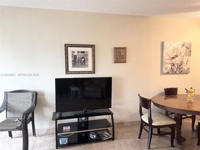900 Atlantic Shores Blvd 220, Hallandale Beach, FL 33009
