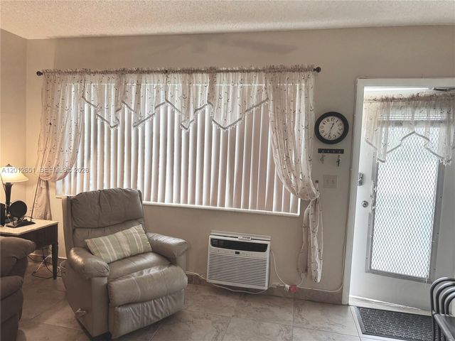 900 Atlantic Shores Blvd 220, Hallandale Beach, FL 33009