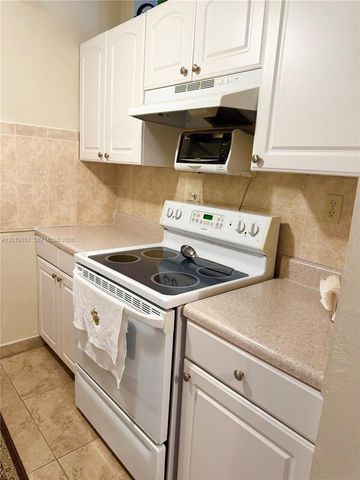 900 Atlantic Shores Blvd 220, Hallandale Beach, FL 33009