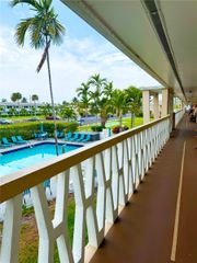 900 Atlantic Shores Blvd 220, Hallandale Beach, FL 33009