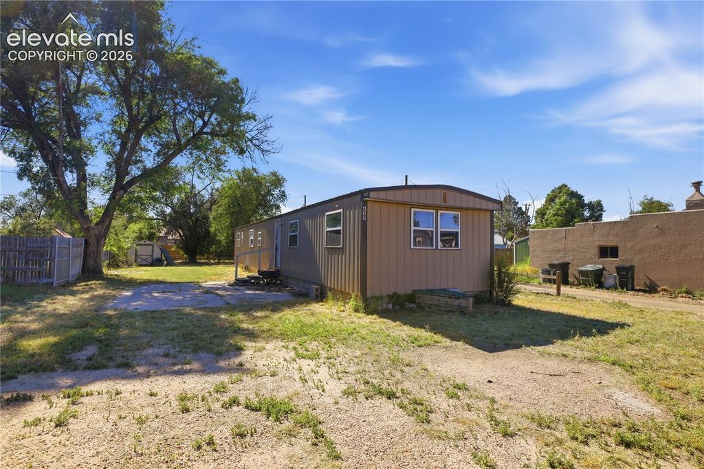 639 Wisconsin Avenue, Limon, CO 80828 — exterior