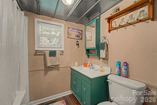 1350 N Skeenah Road, Franklin, NC 28734
