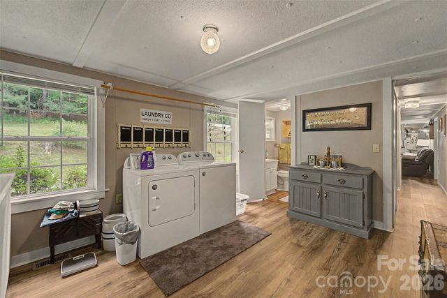 1350 N Skeenah Road, Franklin, NC 28734