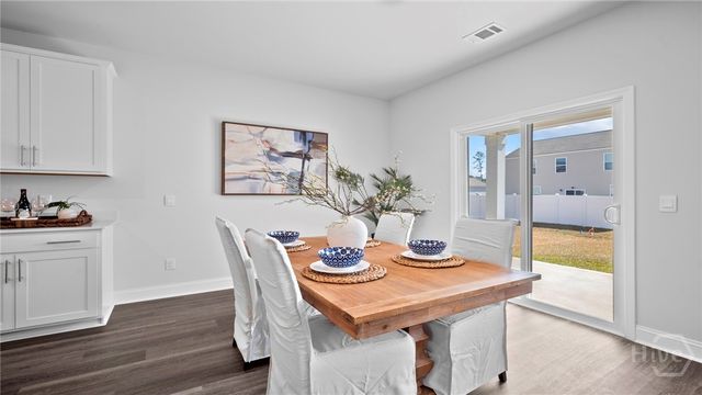 1037 Lakes Boulevard, Brunswick, GA 31525