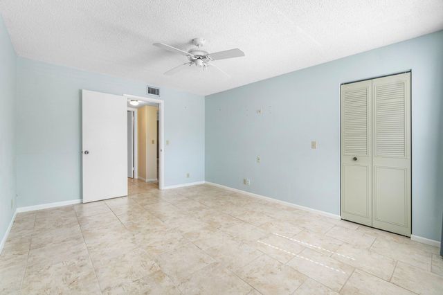322 Pine Ridge Circle A-2, Greenacres, FL 33463