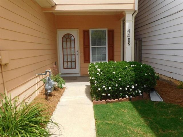 4409 Plum Frost Court, Oakwood, GA 30566