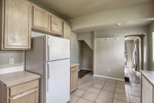 1017 E Augusta Ave, Spokane, WA 99207