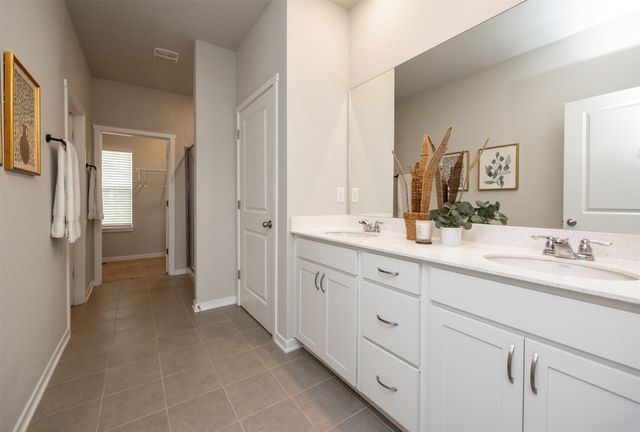 7920 NW 95th Street, Johnston, IA 50131