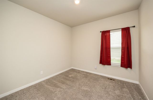 7920 NW 95th Street, Johnston, IA 50131