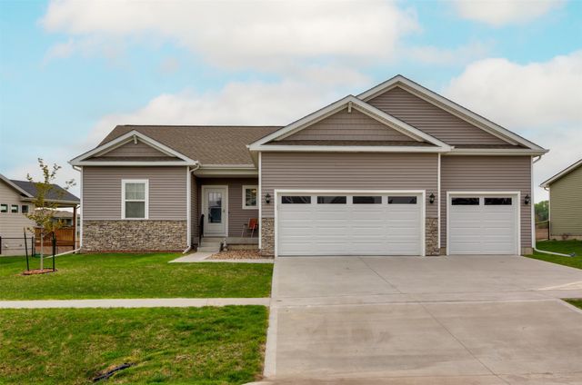 7920 NW 95th Street, Johnston, IA 50131