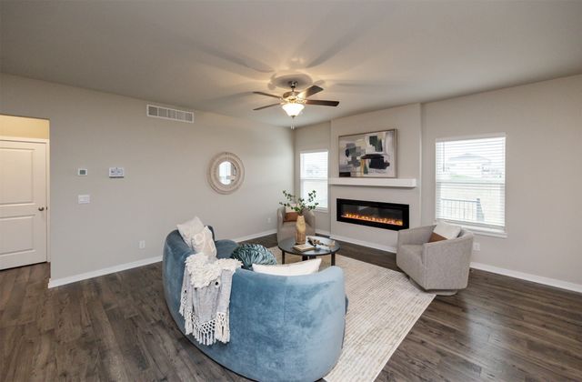 7920 NW 95th Street, Johnston, IA 50131