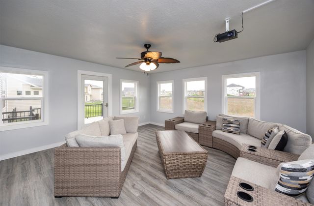 7920 NW 95th Street, Johnston, IA 50131