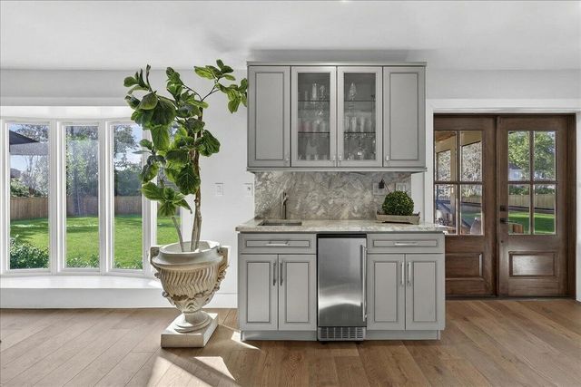 517 Pelzer Drive, Mount Pleasant, SC 29464