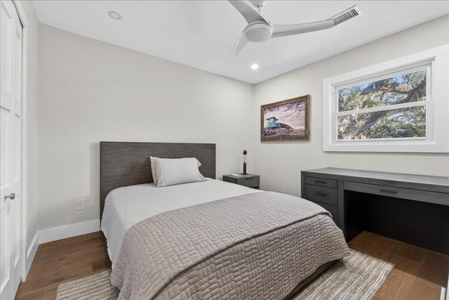 517 Pelzer Drive, Mount Pleasant, SC 29464