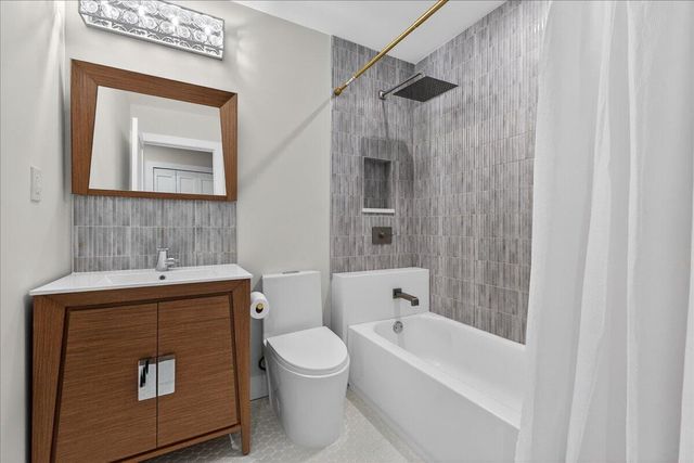 517 Pelzer Drive, Mount Pleasant, SC 29464