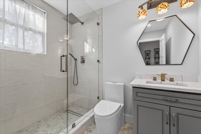 517 Pelzer Drive, Mount Pleasant, SC 29464