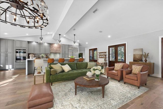 517 Pelzer Drive, Mount Pleasant, SC 29464