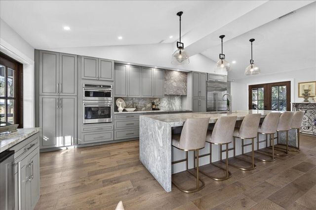 517 Pelzer Drive, Mount Pleasant, SC 29464