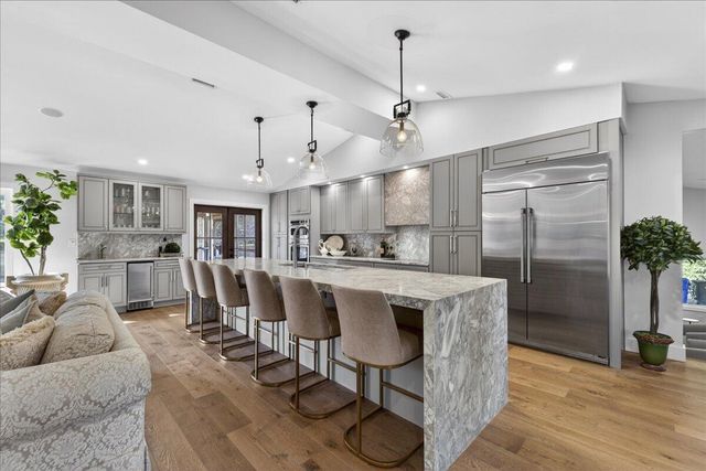 517 Pelzer Drive, Mount Pleasant, SC 29464