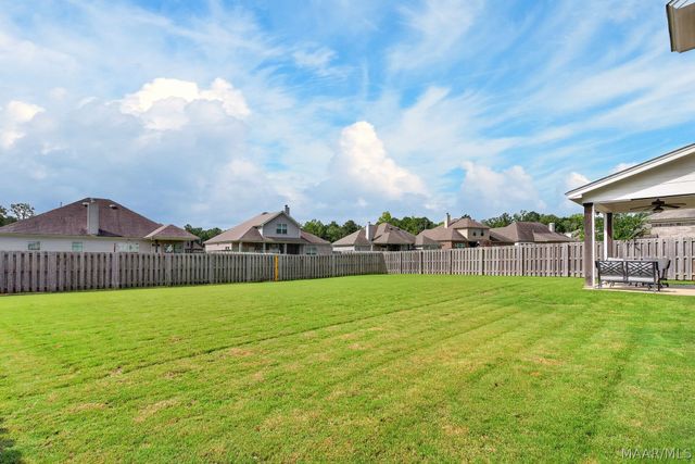9302 CRESCENT LODGE Circle, Pike Road, AL 36064