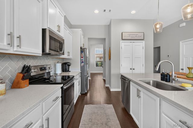 9302 CRESCENT LODGE Circle, Pike Road, AL 36064